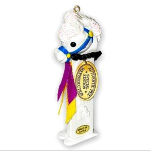 VINTAGE 2003 PEZ White Horse Christmas ornament Special Edition